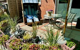 Segelund - Zeit Fuer Uns- Ruhige Und Sonnige Ferienwohnung Mit Terrasse Und Garten Nahe Strand Und Ostsee